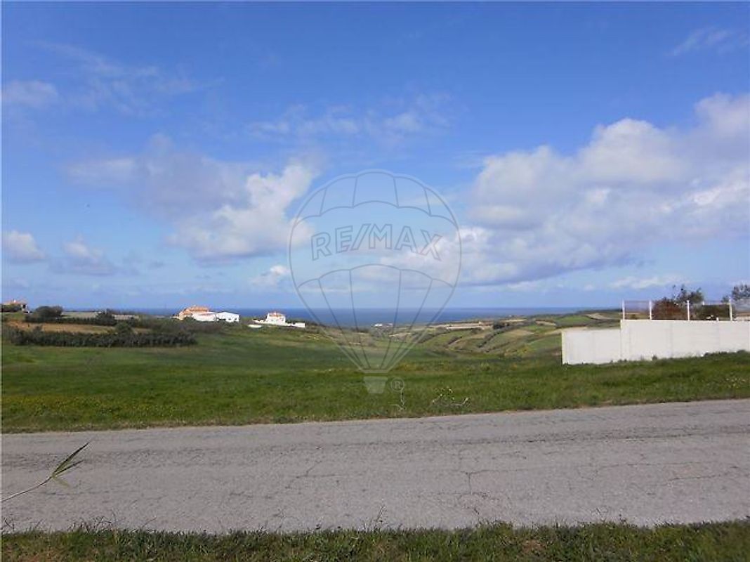 Terreno  à venda em Lourinhã