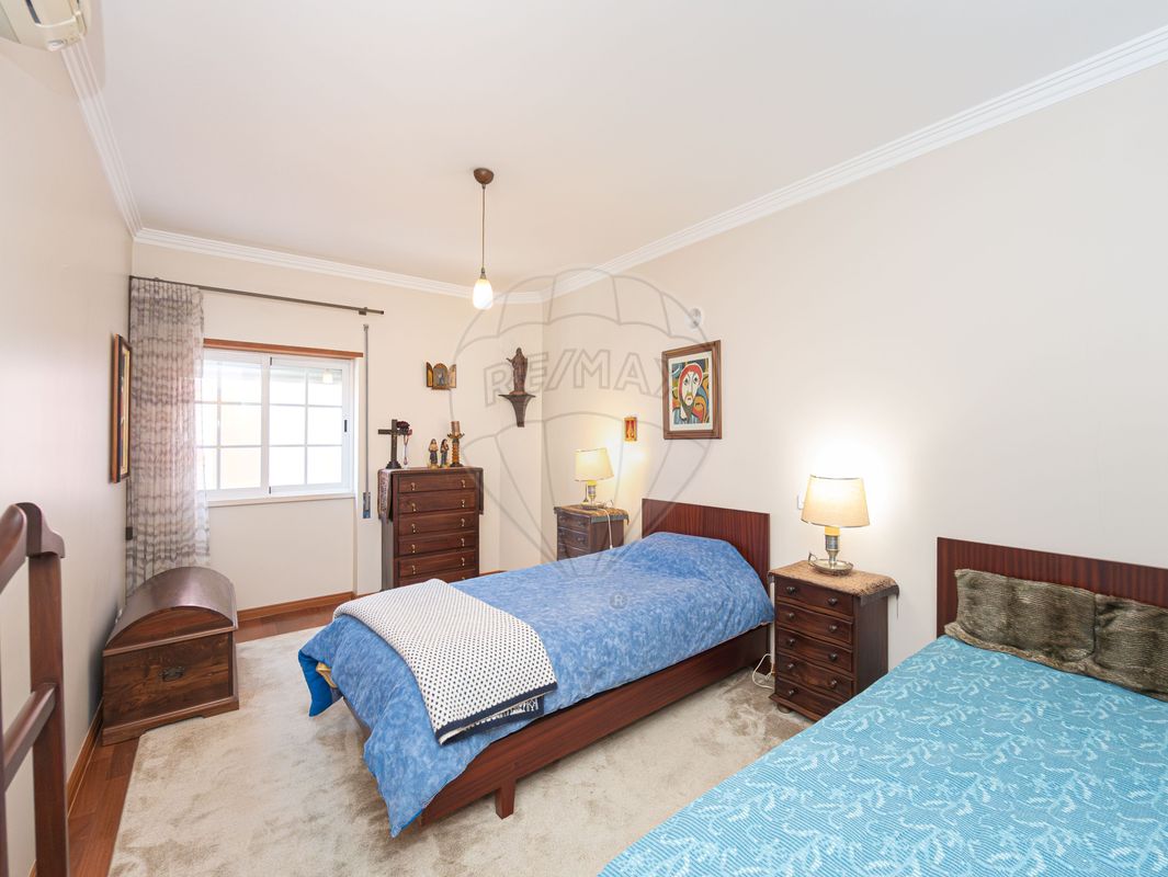 listing 121011369-19 picture-0