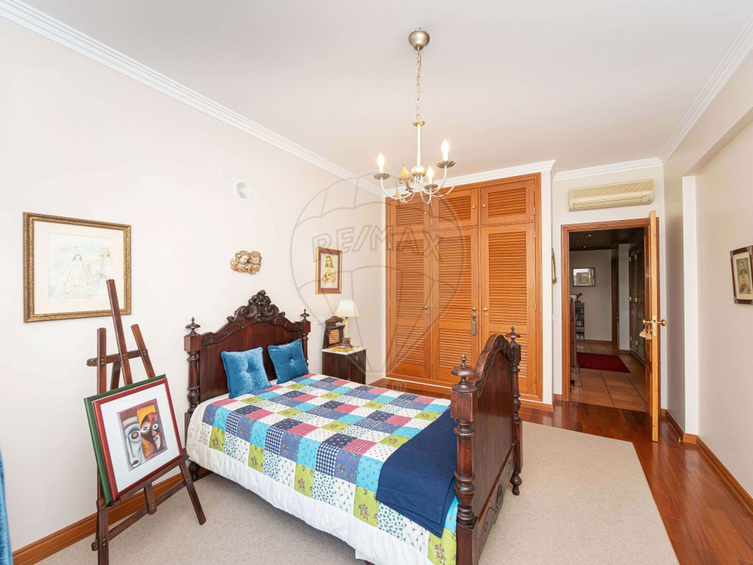 listing 121011369-19 picture-0