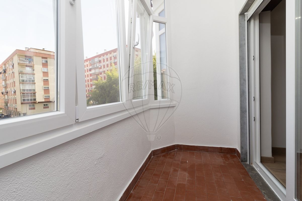 listing 121011435-29 picture-0
