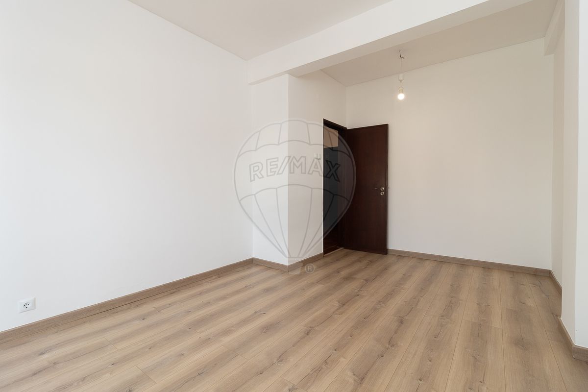 listing 121011435-29 picture-0