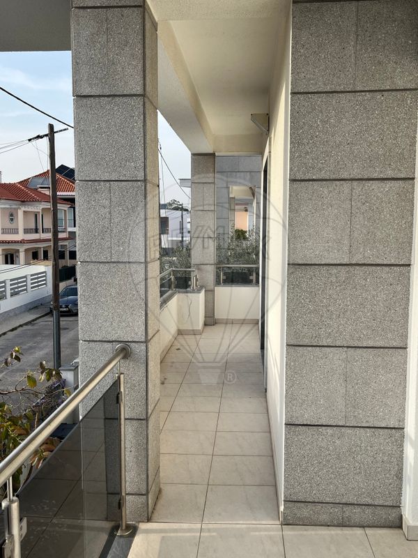 listing 121011508-5 picture-0