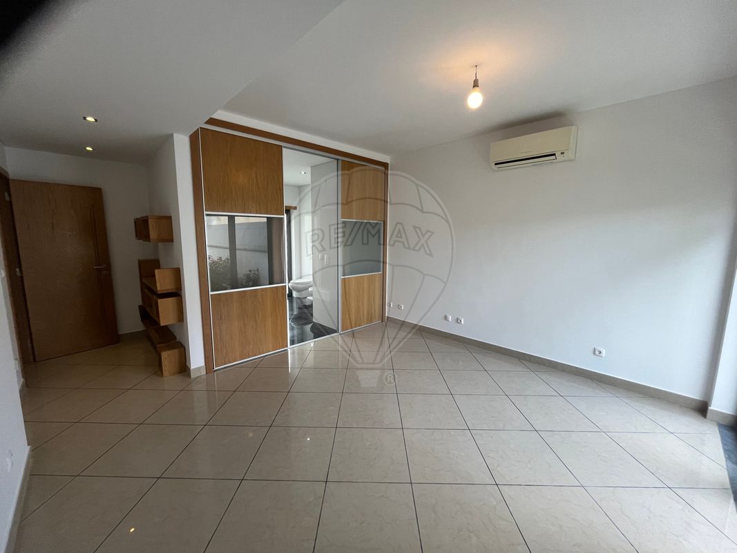 listing 121011508-5 picture-0