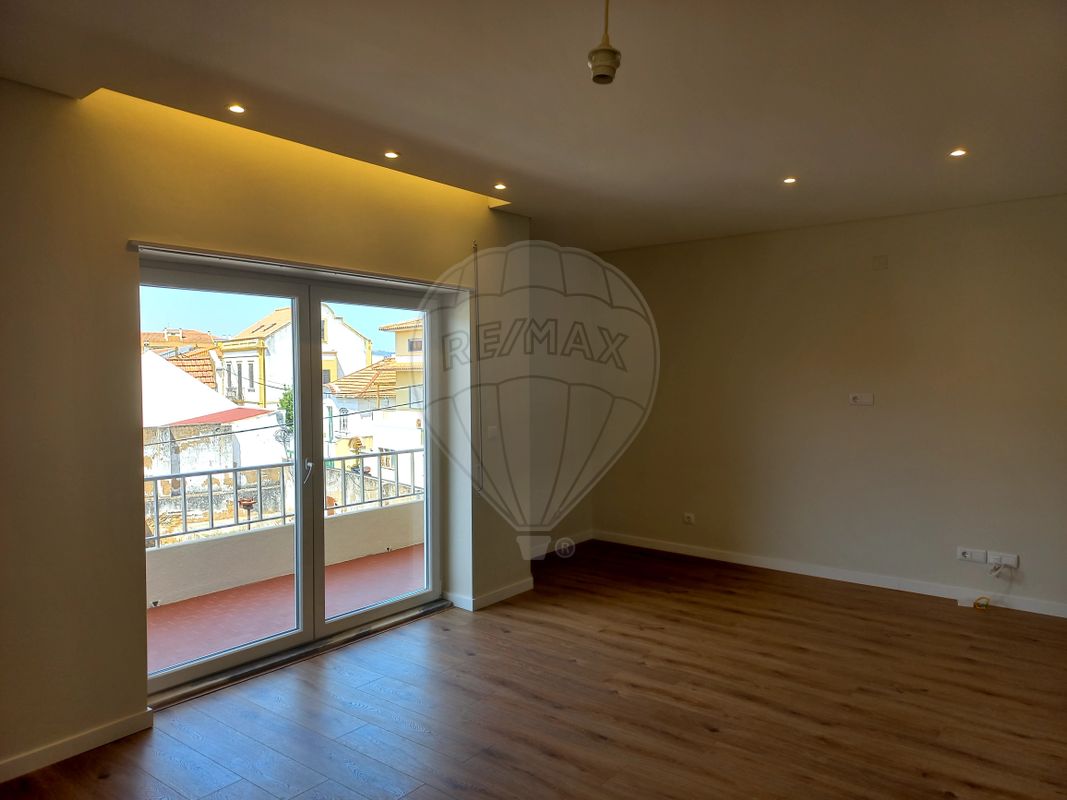 listing 121011519-4 picture-0