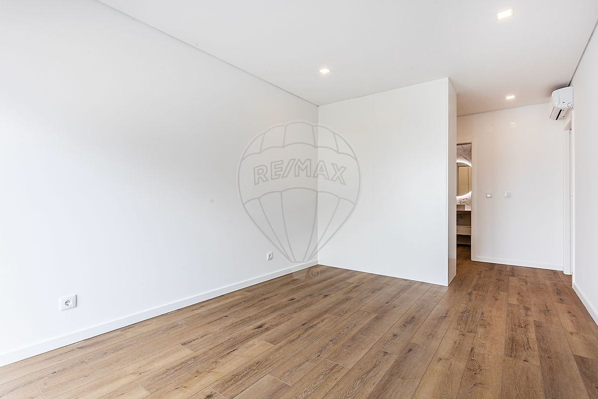 listing 121011131-774 picture-0