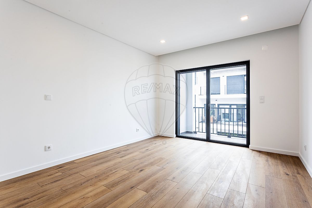 listing 121011131-774 picture-0