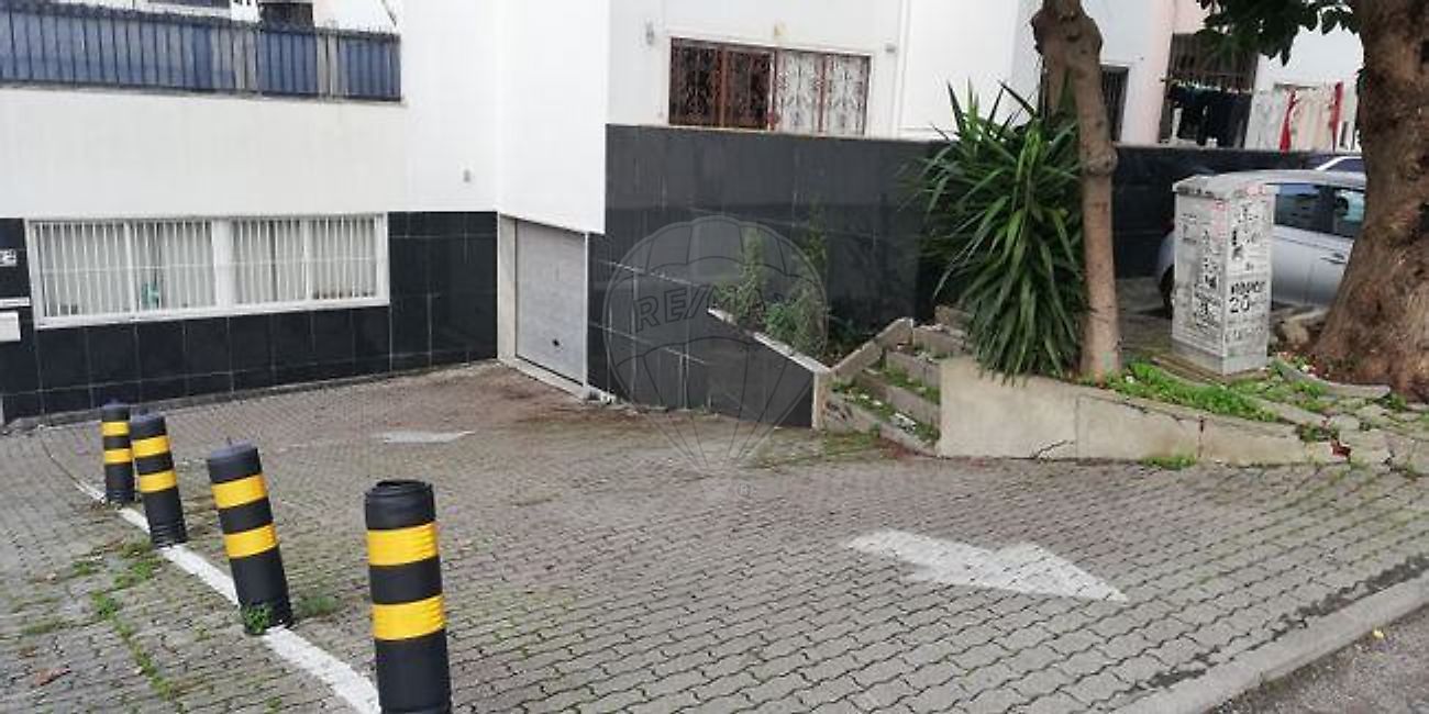 Garagem - Massamá e Monte Abraão, Sintra, Lisboa