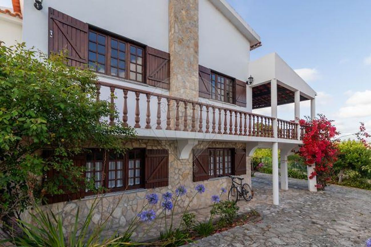 Moradia T4 à venda em Óbidos