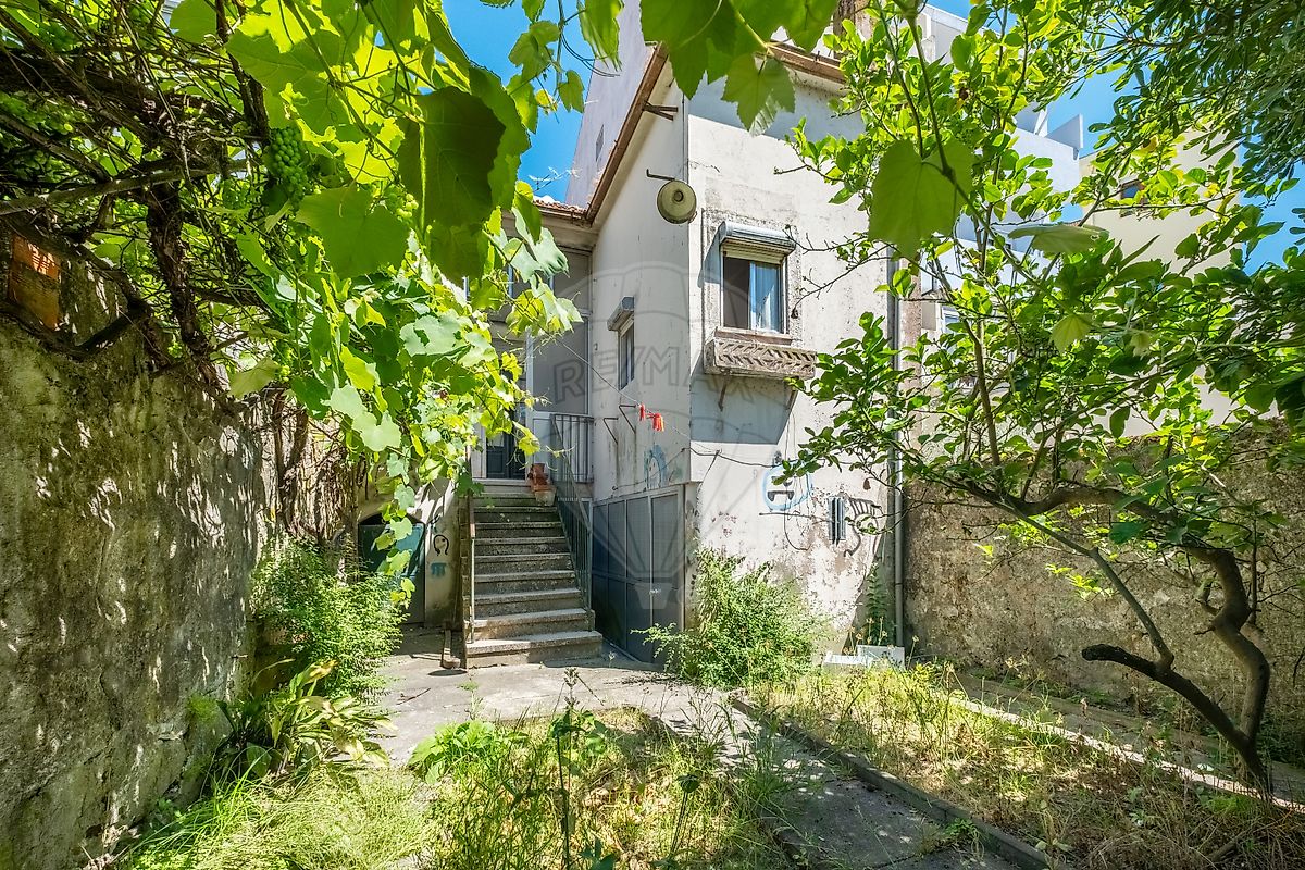 Apartamento T4 à venda em Porto