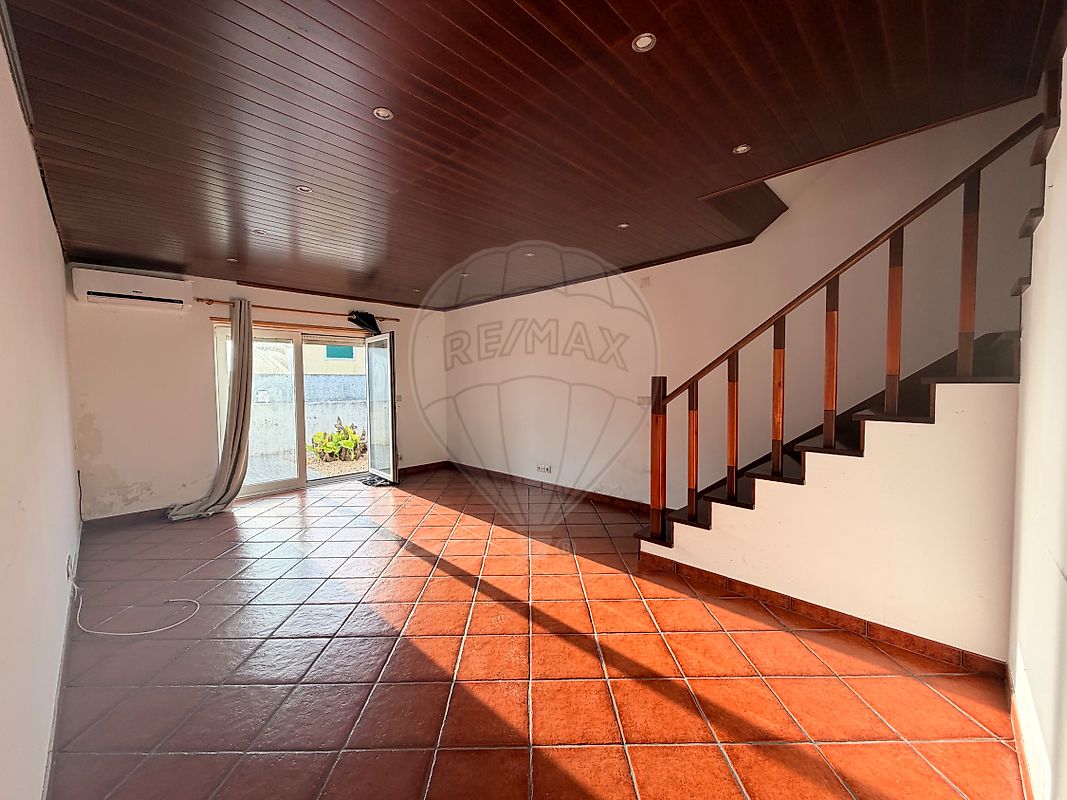 Moradia T2 à venda em São Pedro da Cadeira, Torres Vedras — foto 2