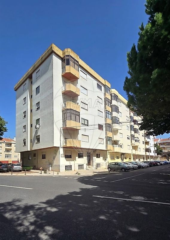 Apartamento T3 à venda em Sintra
