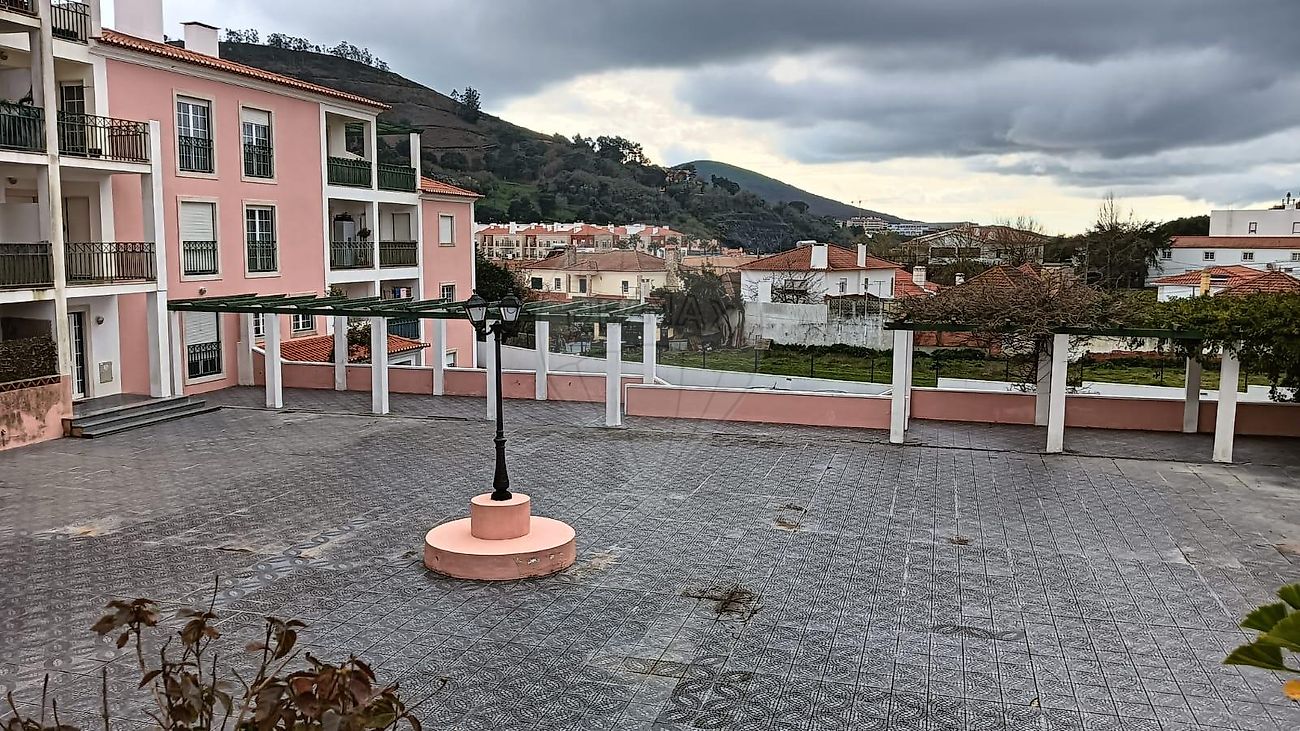 Apartamento T2 para arrendar em Mafra