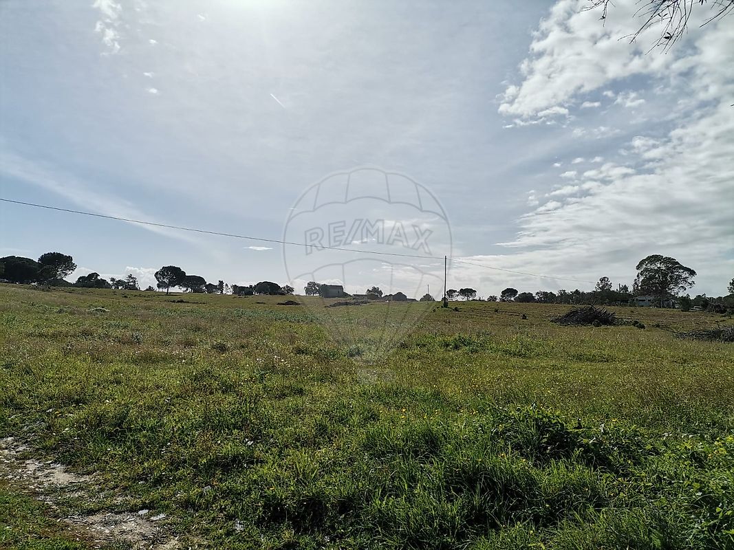 Land for sale in Montijo, Portugal — €250,000