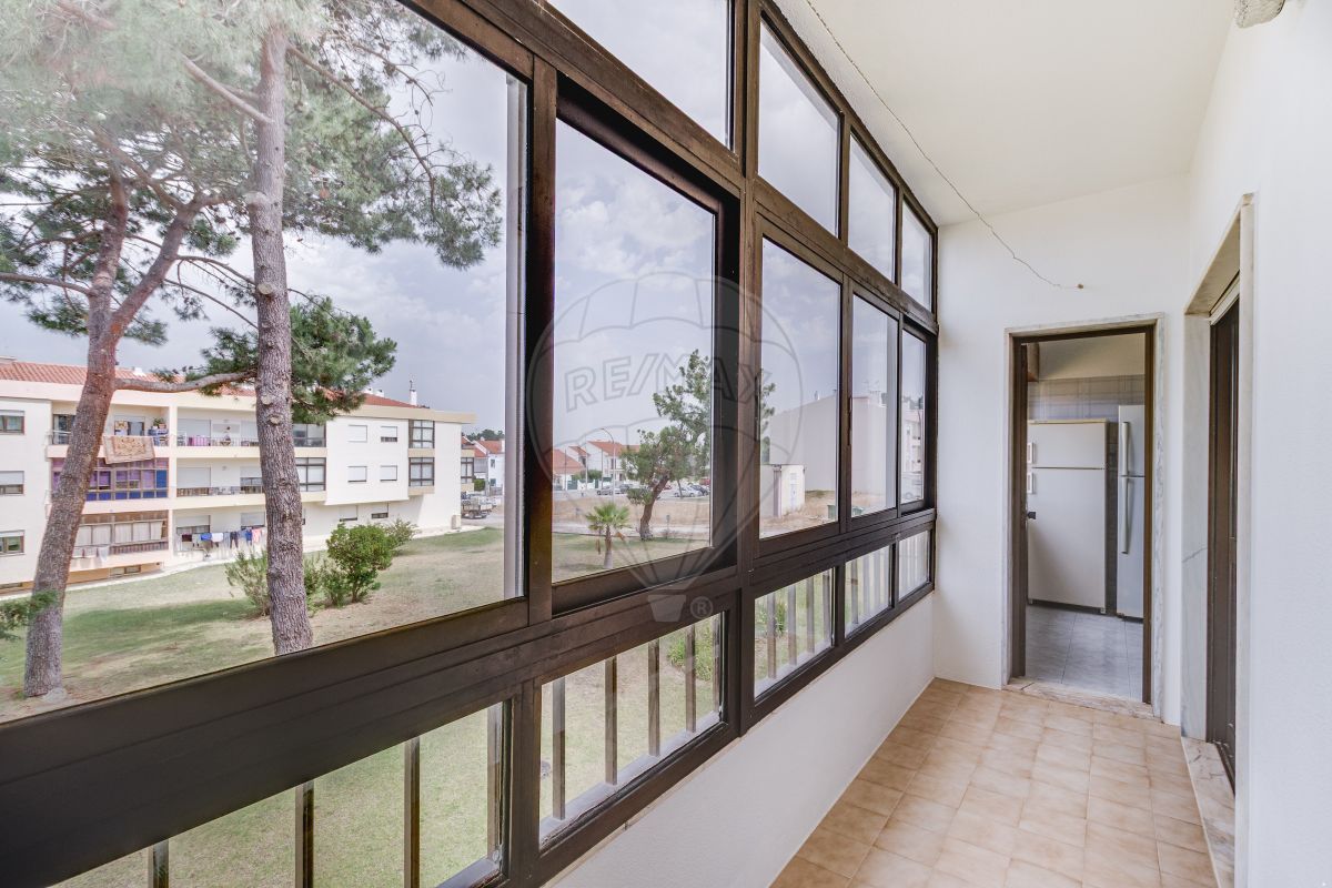listing 121021235-52 picture-0