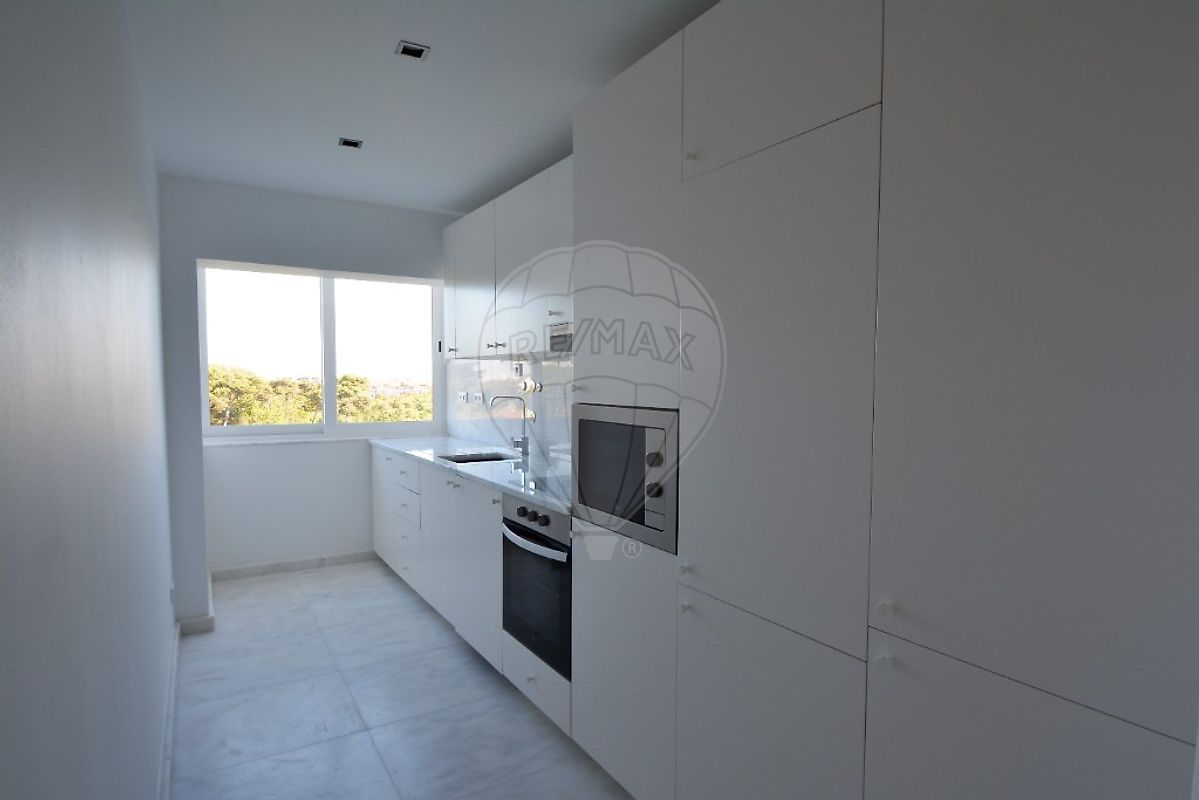 listing 121021215-222 picture-0
