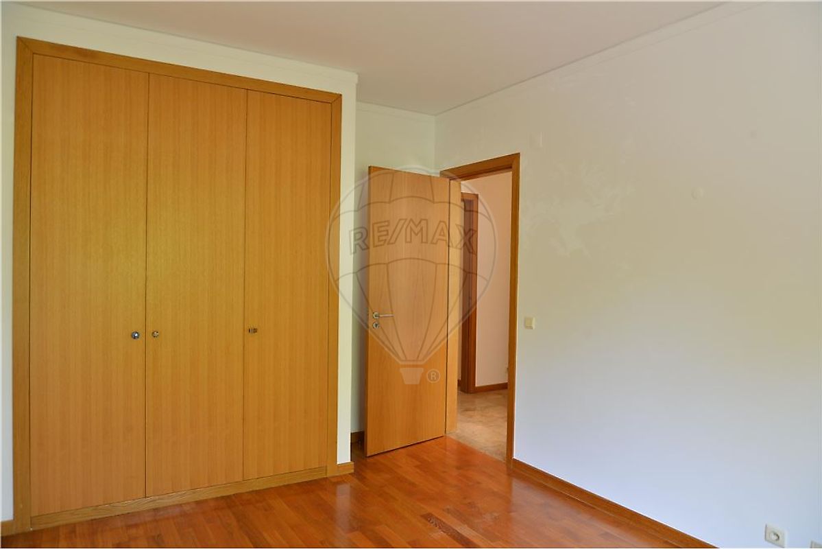 listing 121021215-223 picture-0