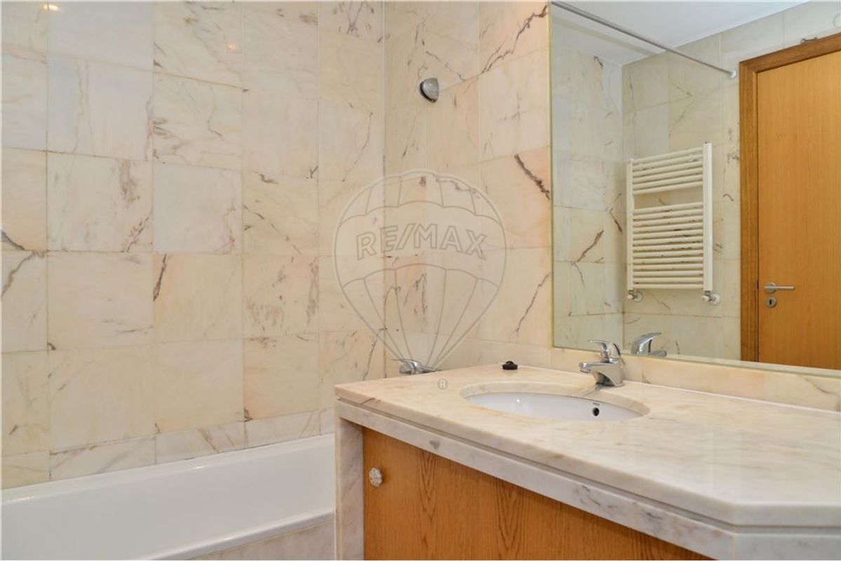 listing 121021215-223 picture-0