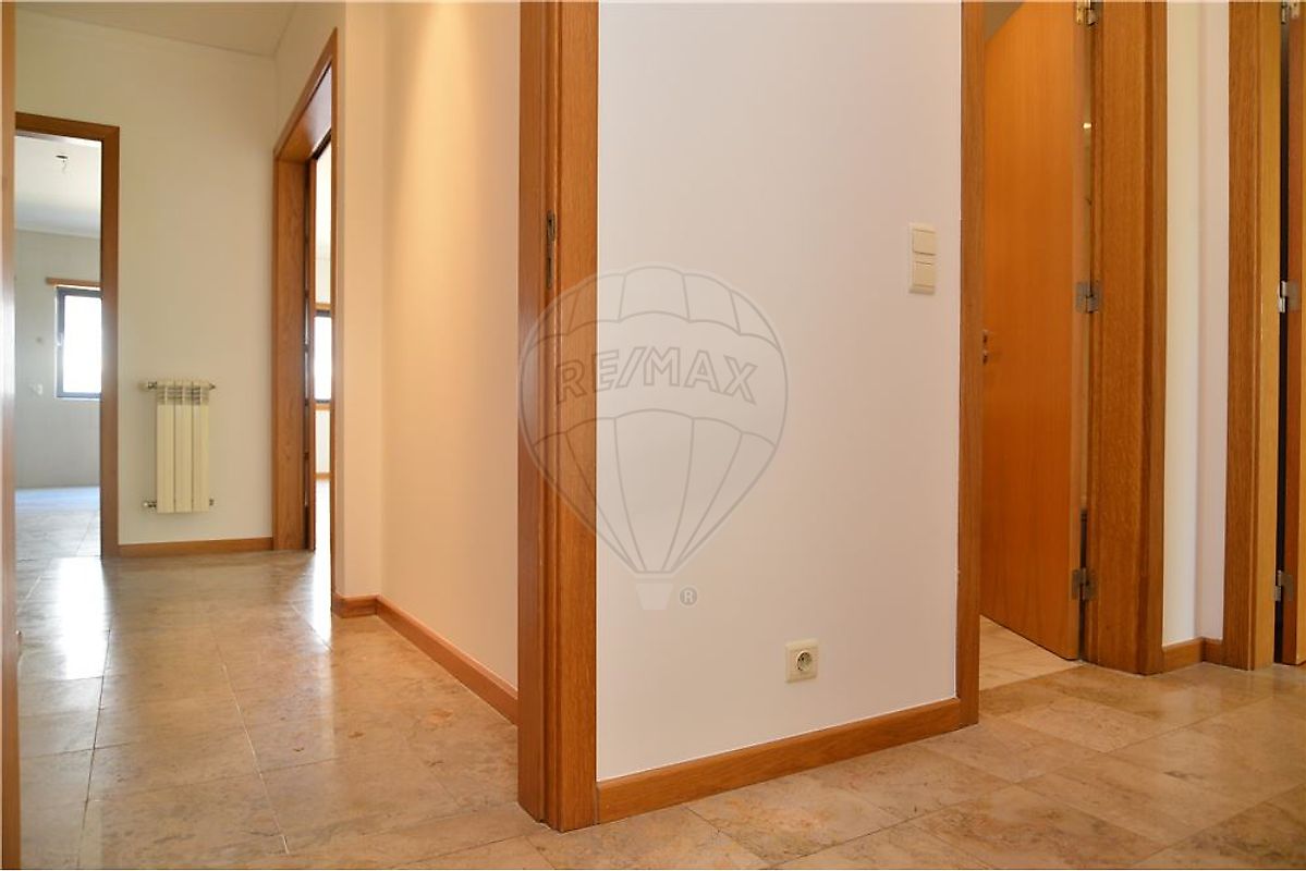 listing 121021215-223 picture-0