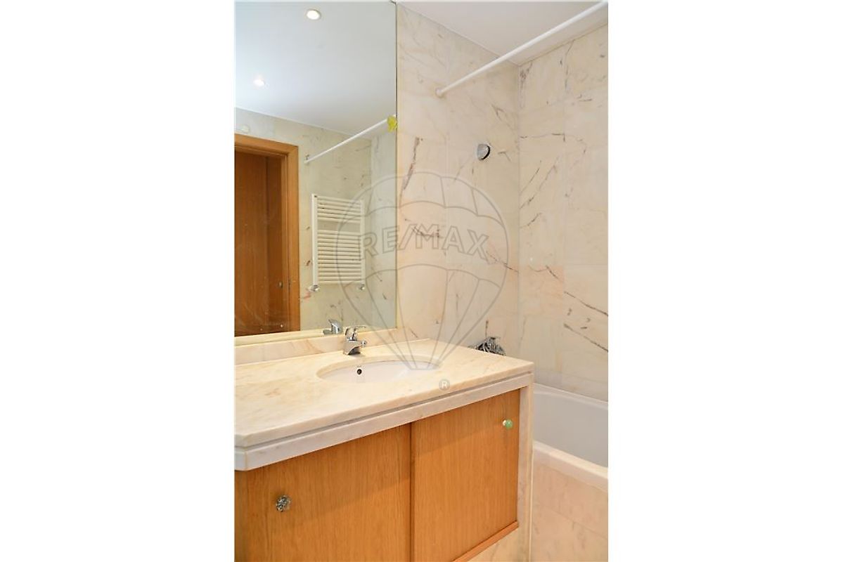 listing 121021215-223 picture-0