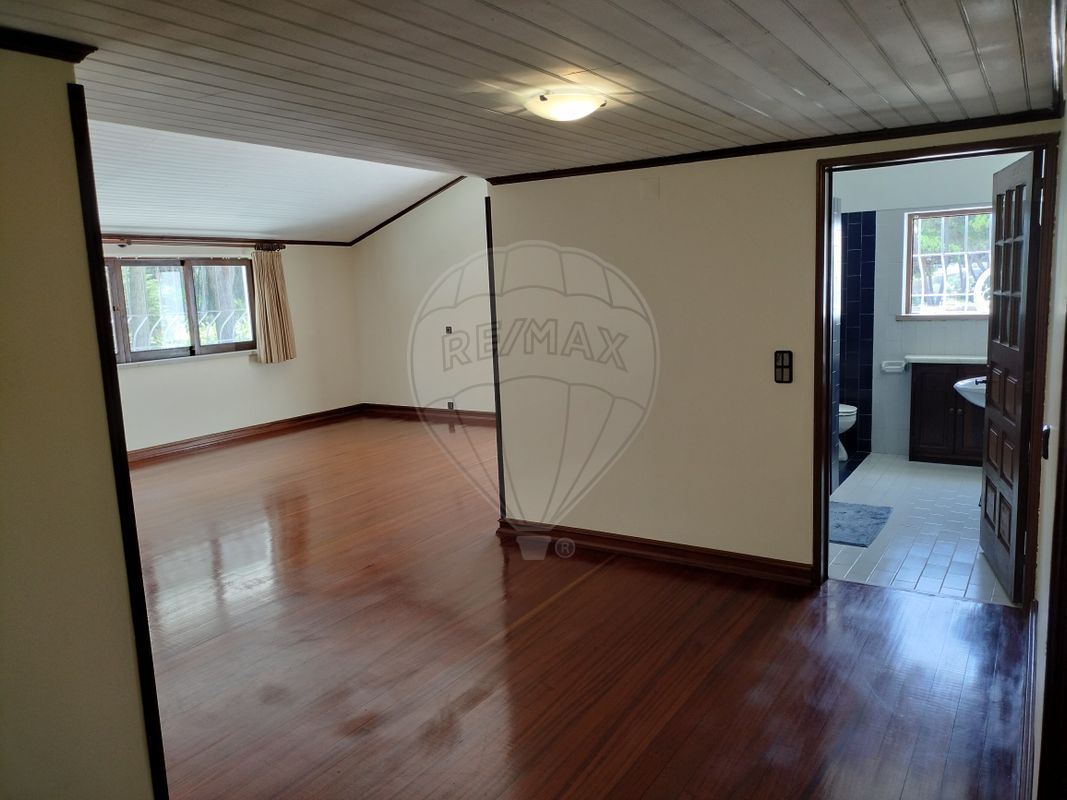 listing 121021454-29 picture-0