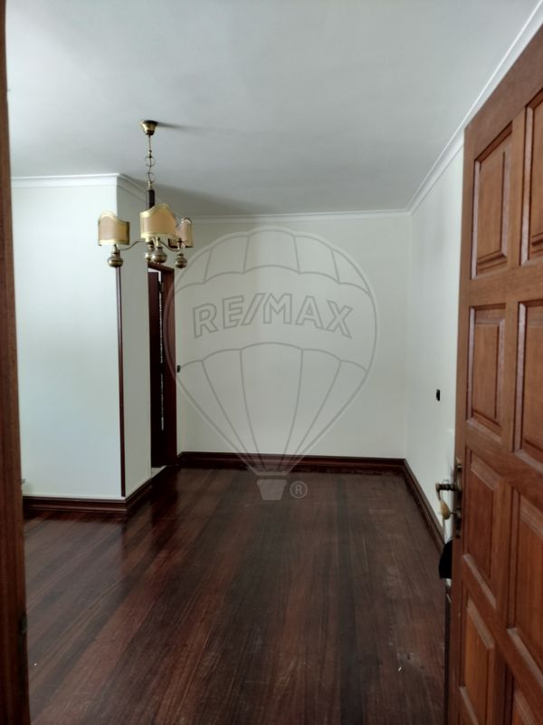 listing 121021454-29 picture-0