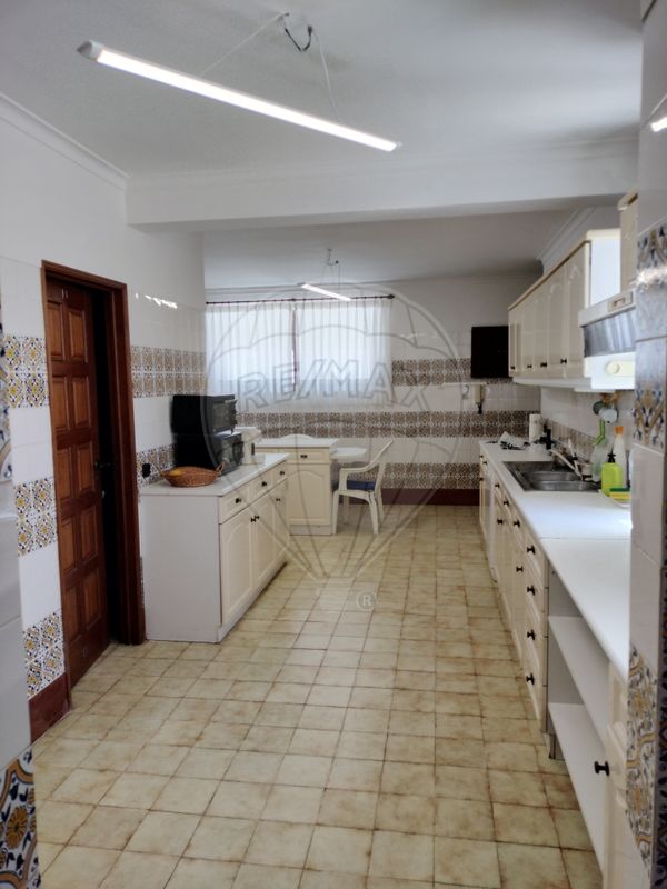 listing 121021454-29 picture-0