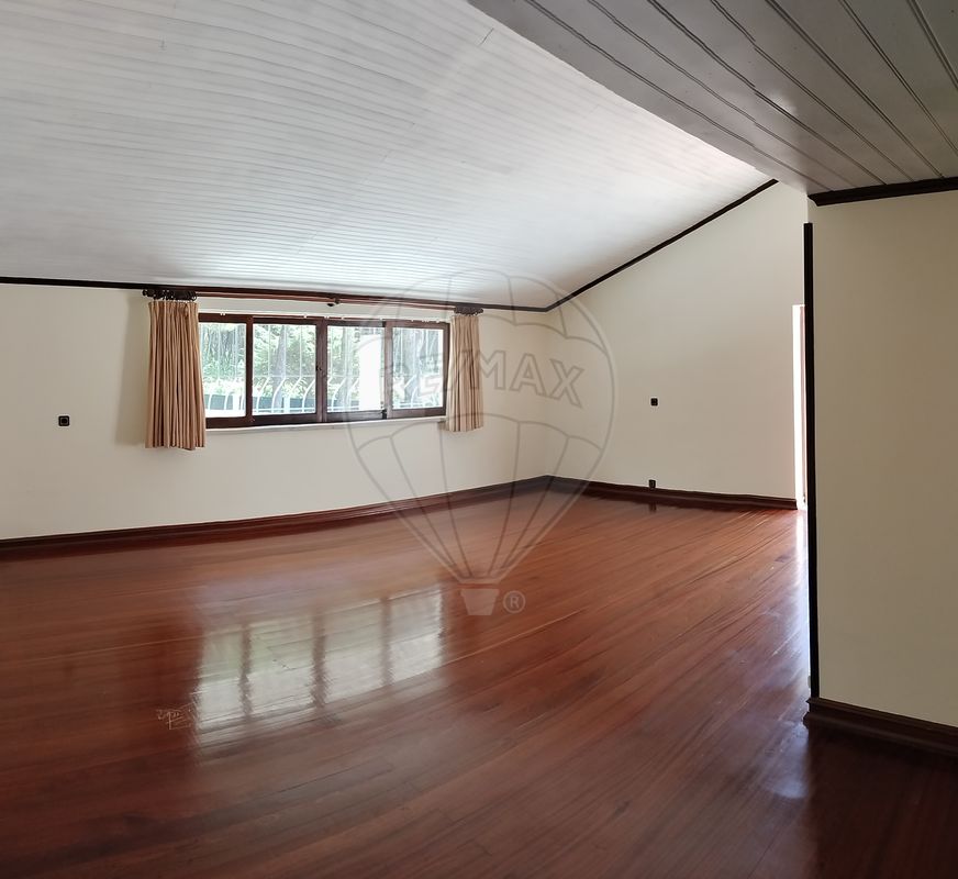 listing 121021454-29 picture-0