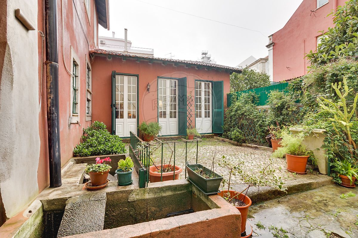 Moradia T3 à venda em Lisboa