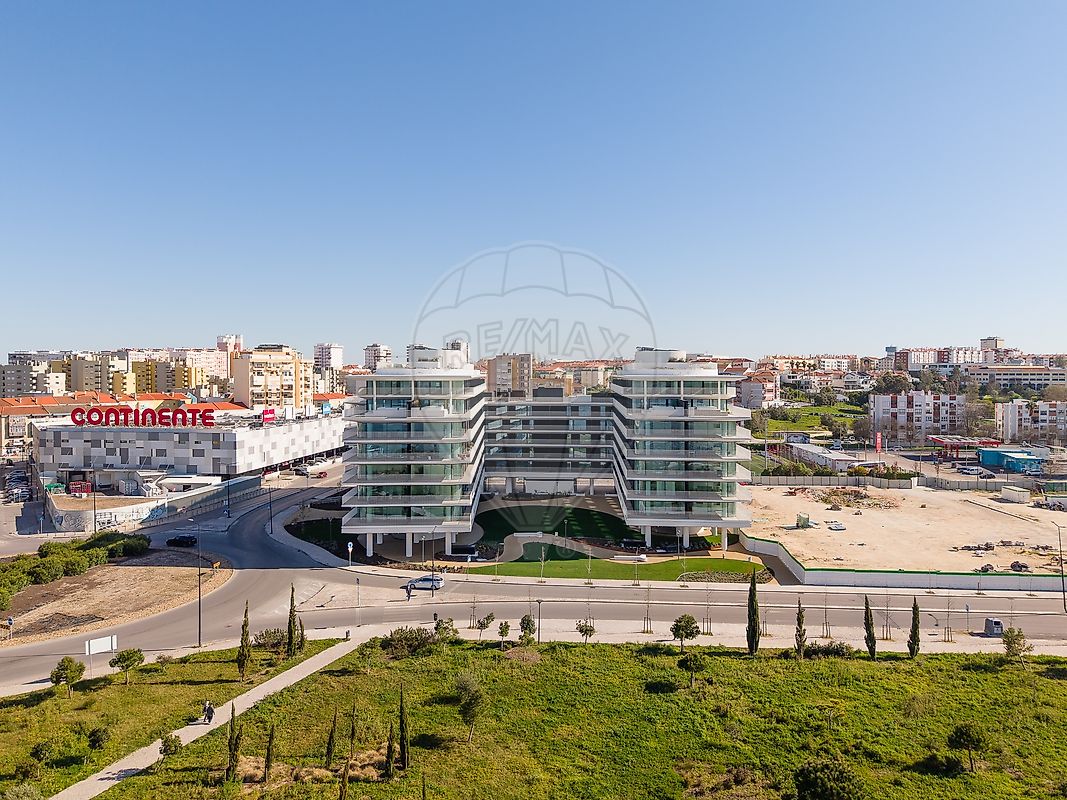 Apartamento T4 para arrendar em Barreiro