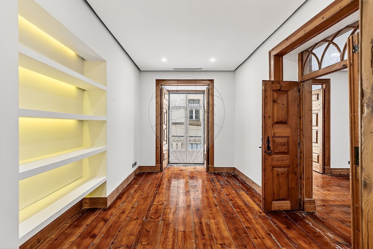 Apartamento T5 à venda em Santa Maria Maior, Lisboa — foto 8