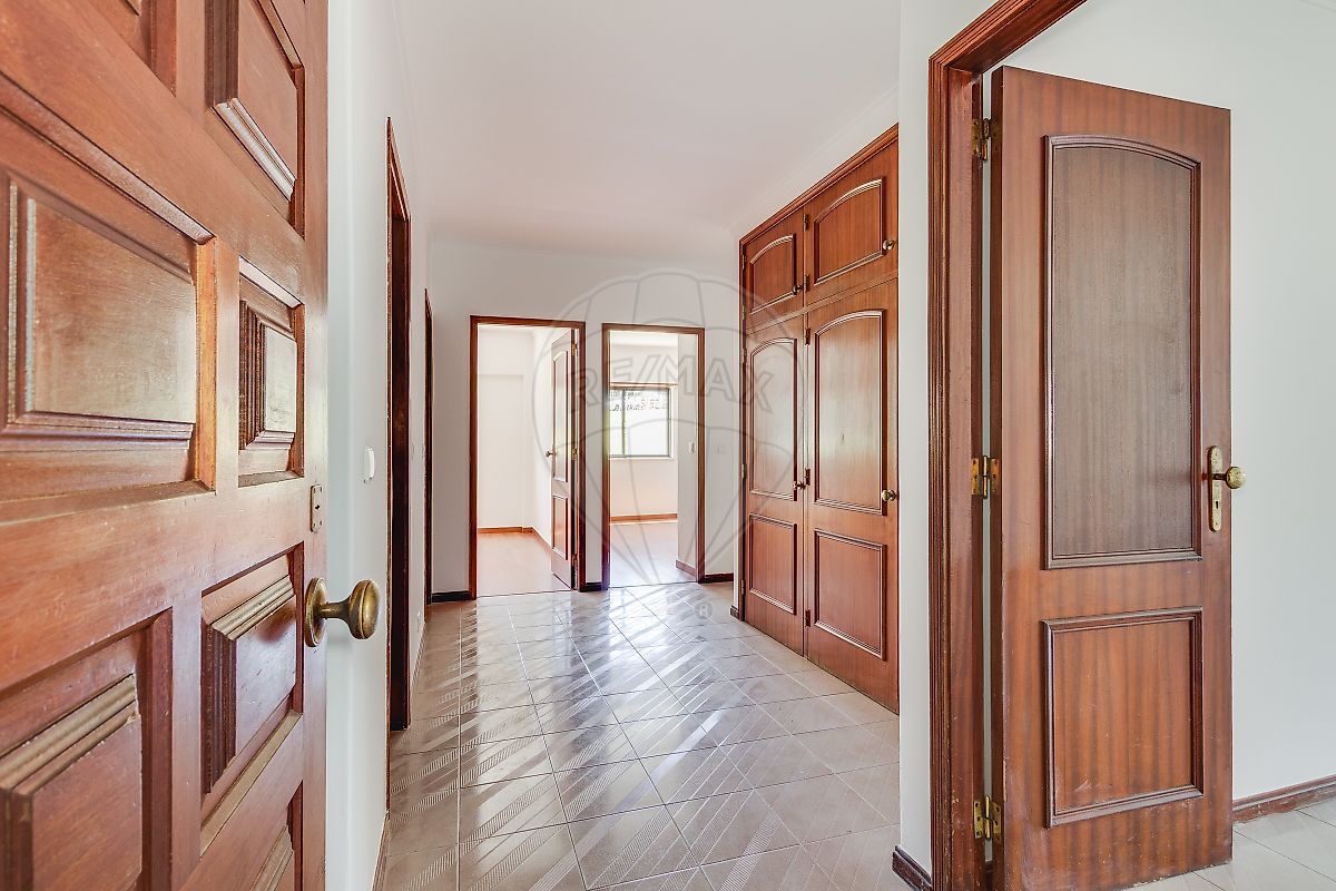 Apartamento T3 à venda em Odivelas