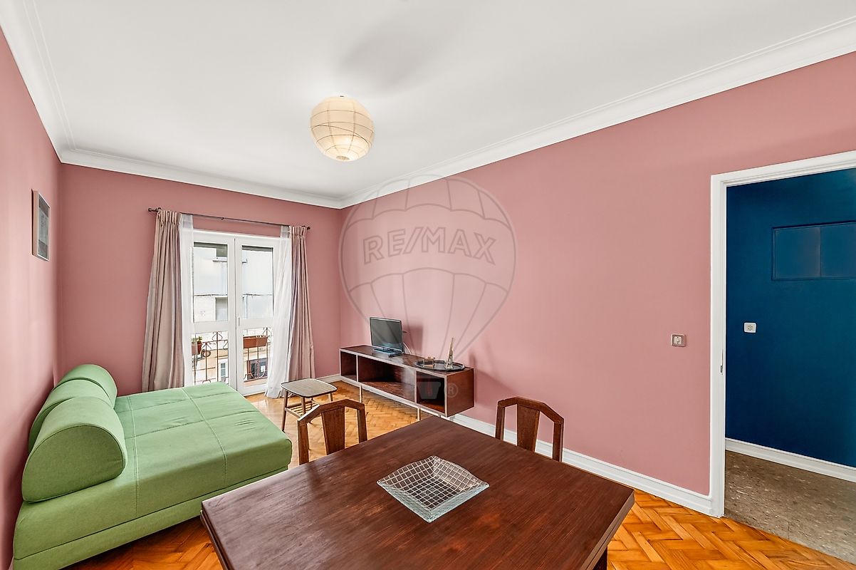 Apartamento T2 para arrendar em Oeiras