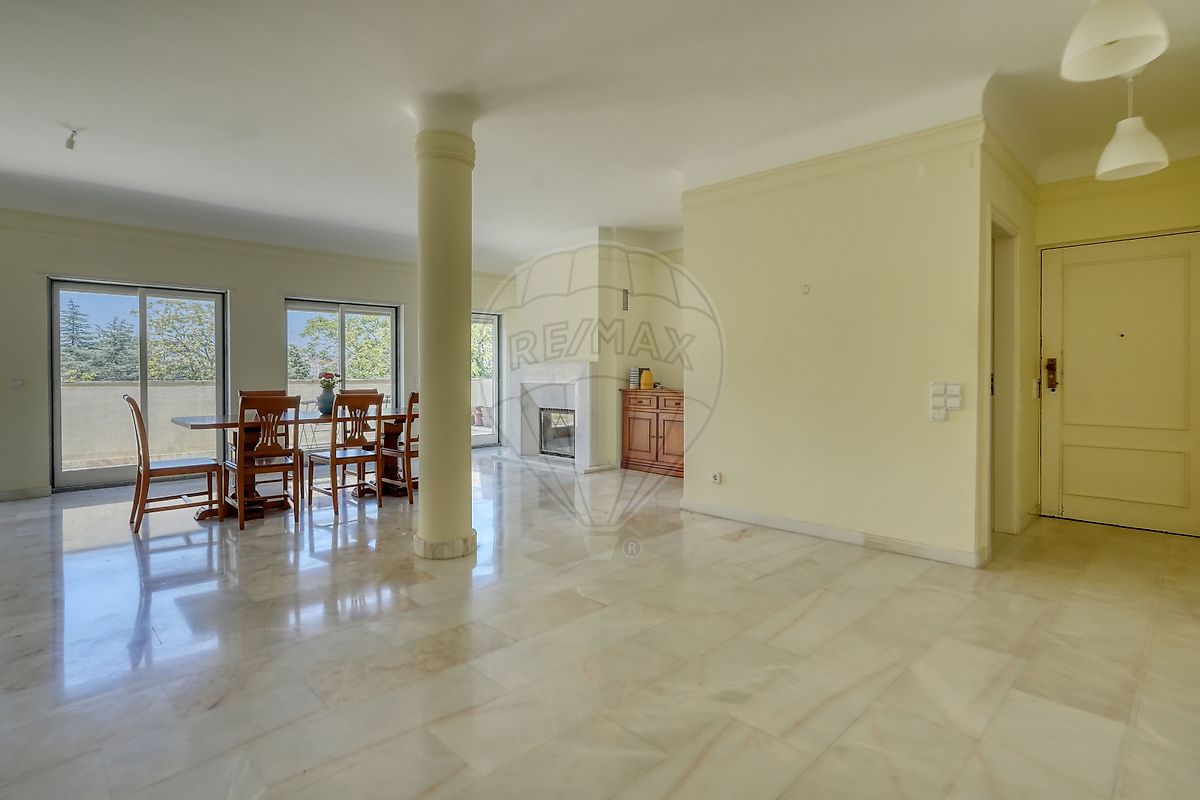 Apartamento T3 para arrendar em Lisboa
