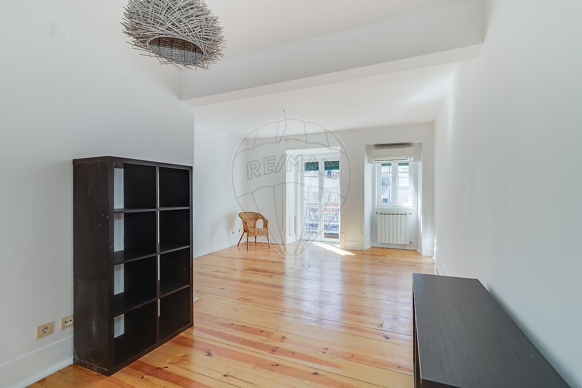 Apartamento T3 à venda em Santo António, Lisboa — foto 2