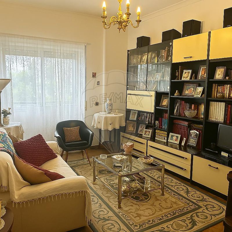 listing 121031100-600 picture-0