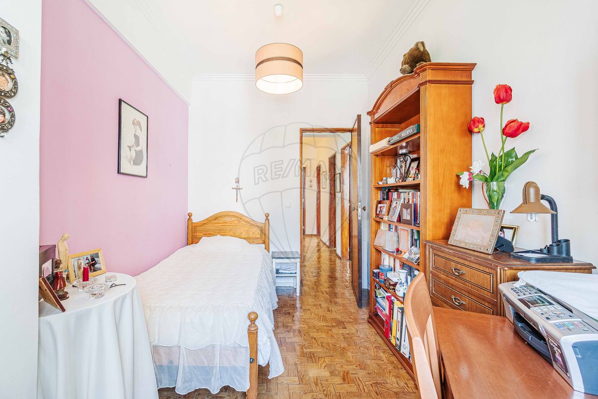listing 121031160-246 picture-0
