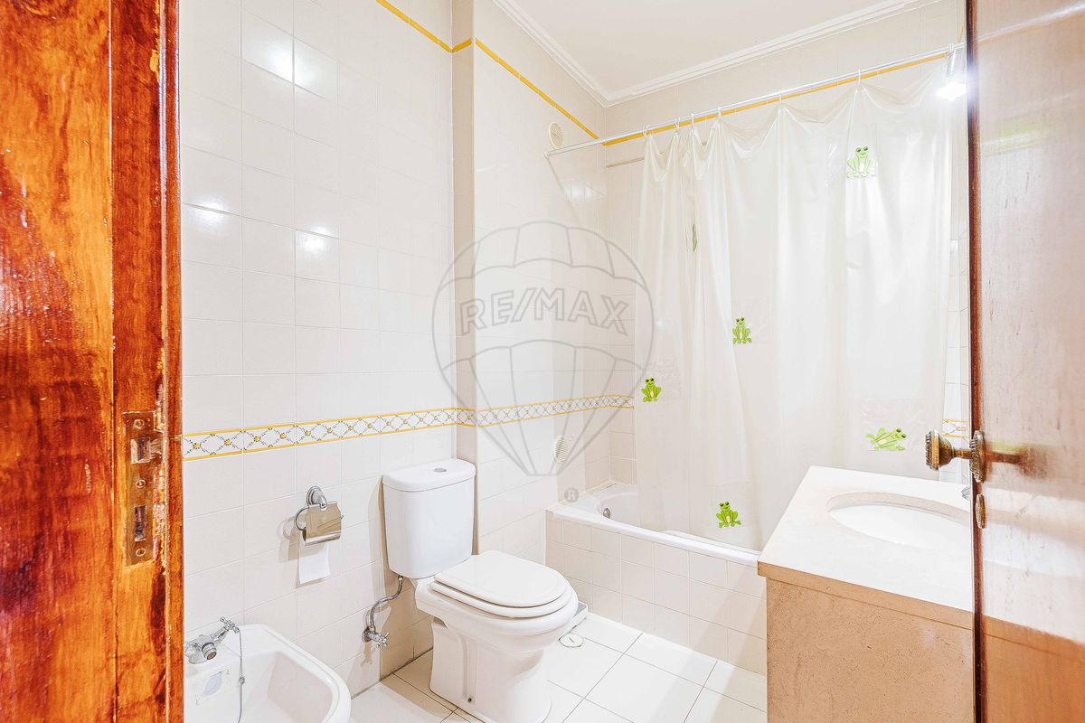 listing 121031160-246 picture-0