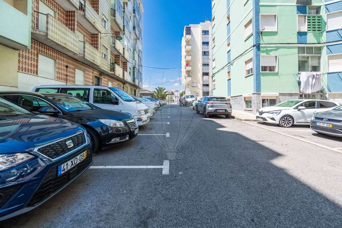 listing 121031160-246 picture-0