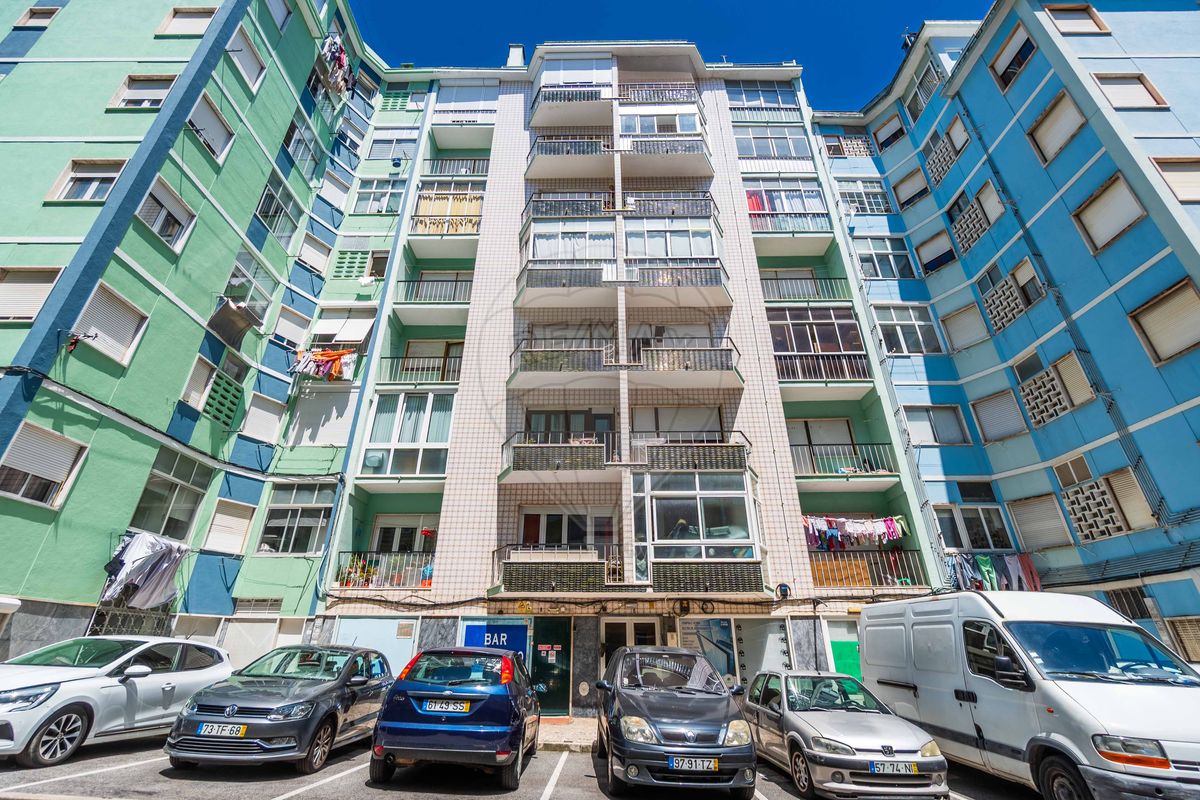 listing 121031160-246 picture-0