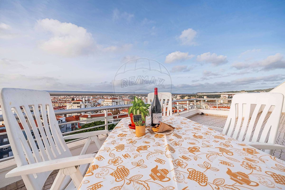 Apartamento T3 à venda em Sintra