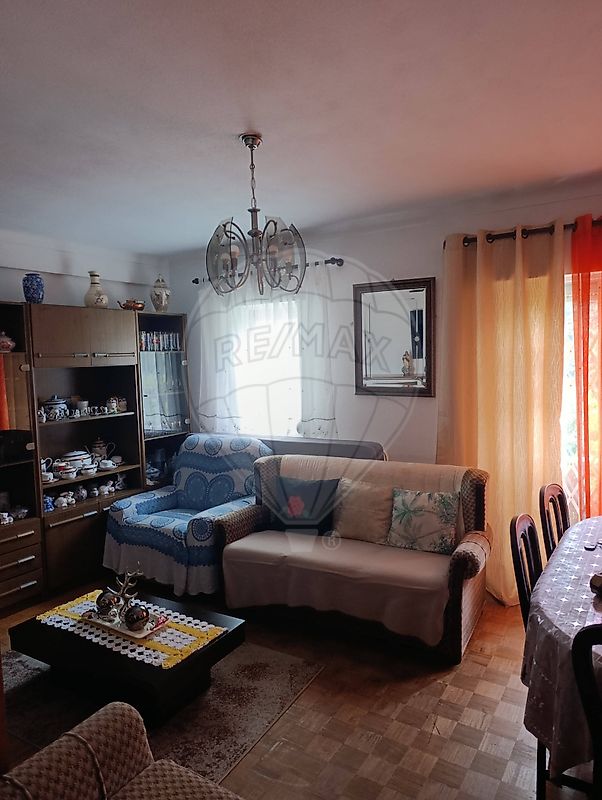 Apartamento T3 à venda em Sintra