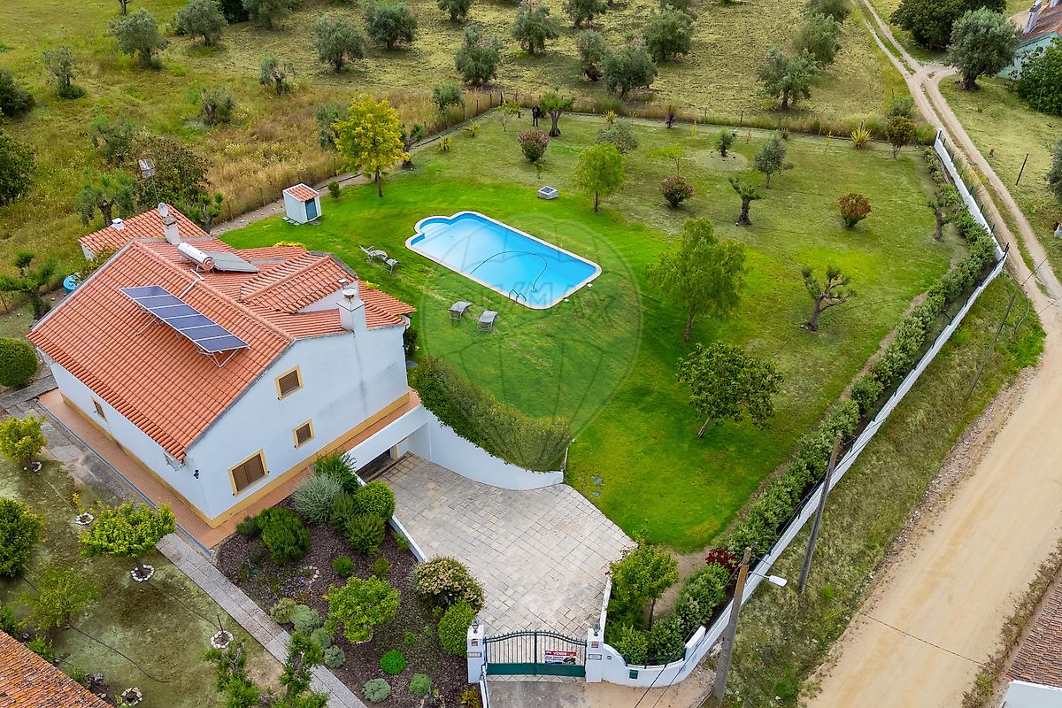 Moradia - Cortiçadas de Lavre e Lavre, Montemor-o-Novo, Évora