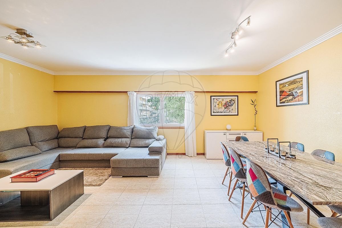 Apartamento T3 à venda em Sintra
