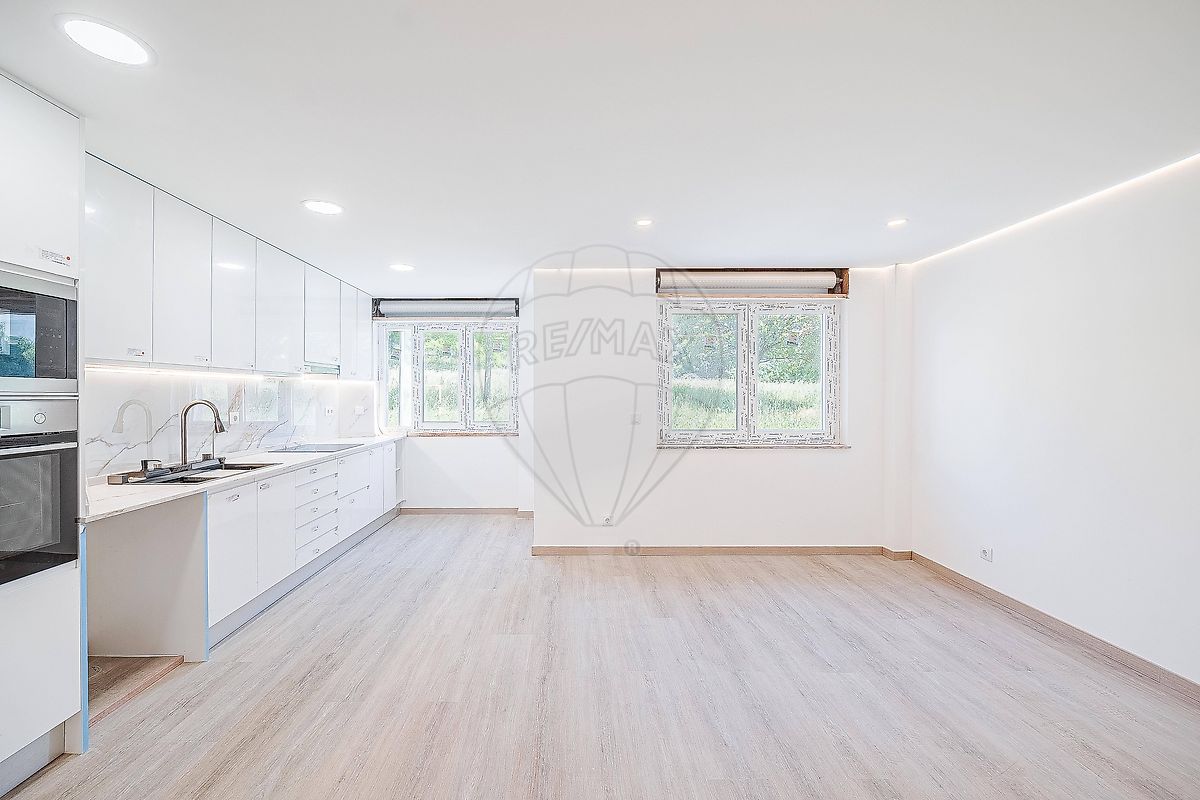 Apartamento T2 à venda em Sintra