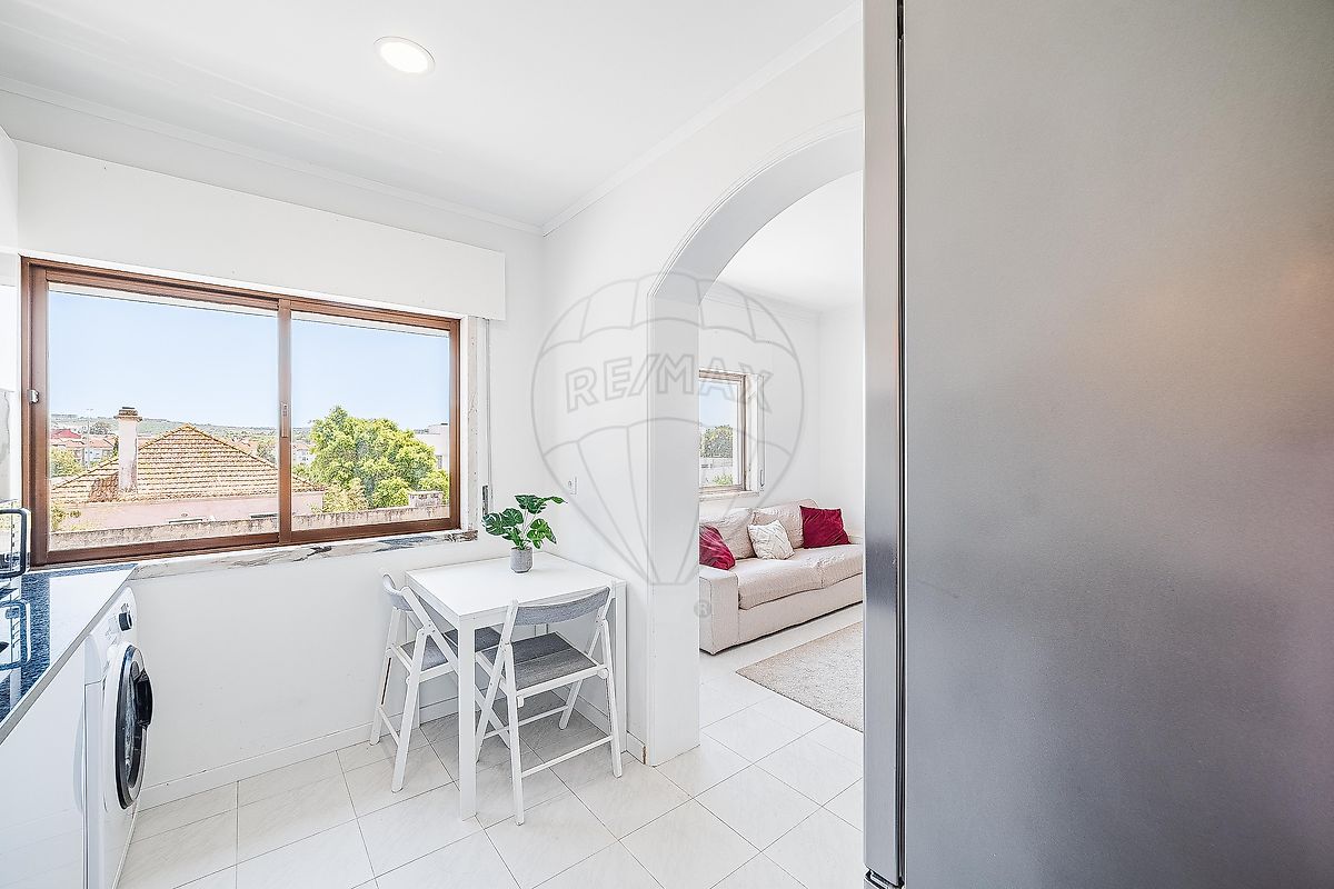 Apartamento T1 à venda em Amadora
