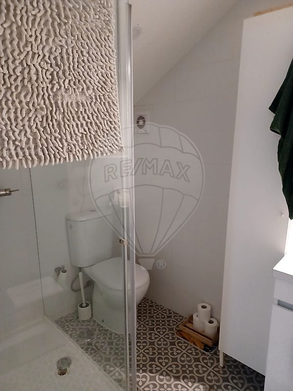 listing 121121209-94 picture-0