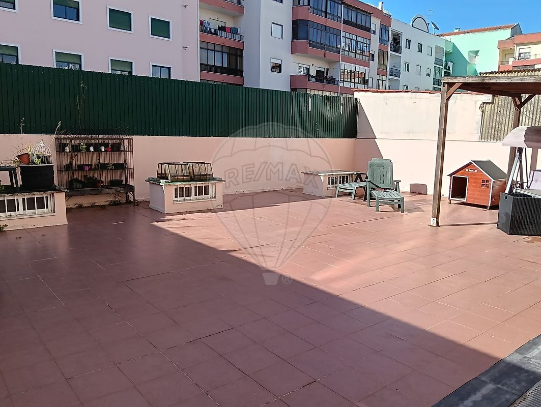 Apartamento T3 à venda em Sintra