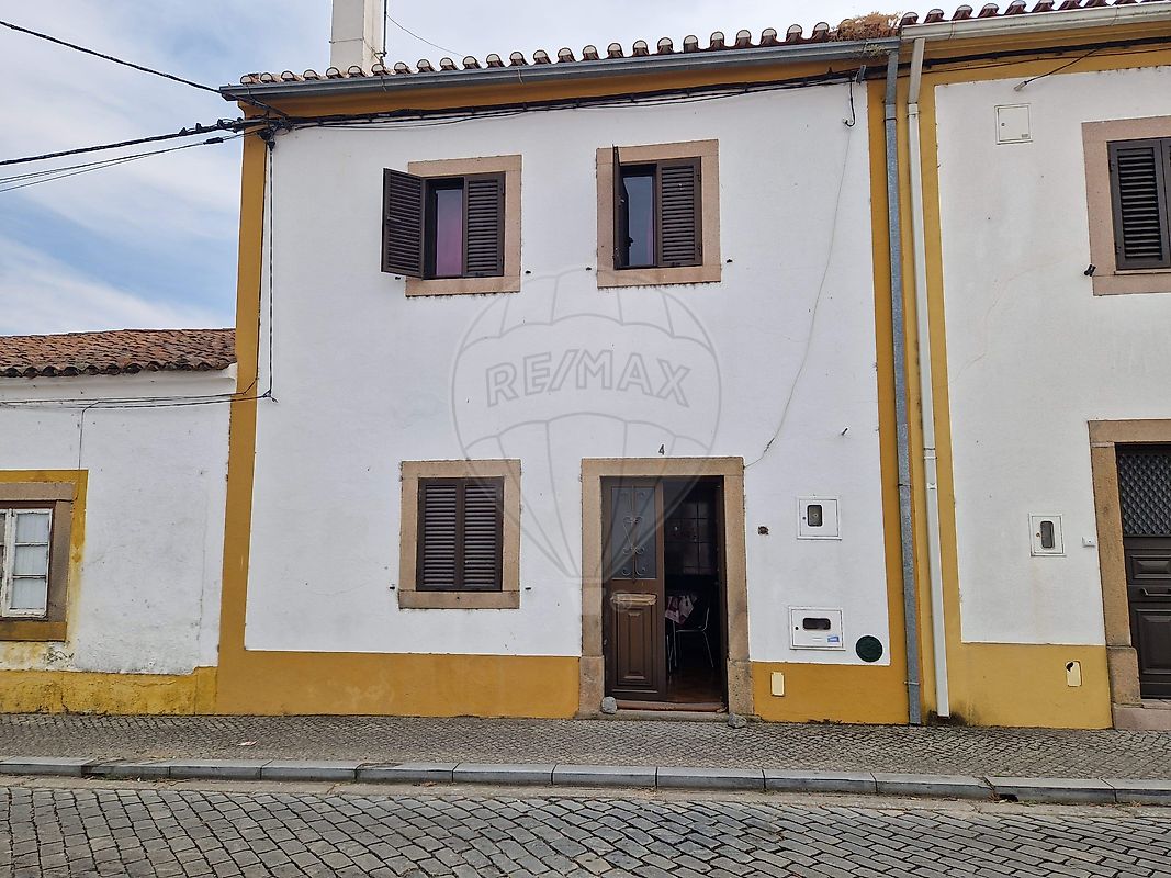 Moradia T4 para venda