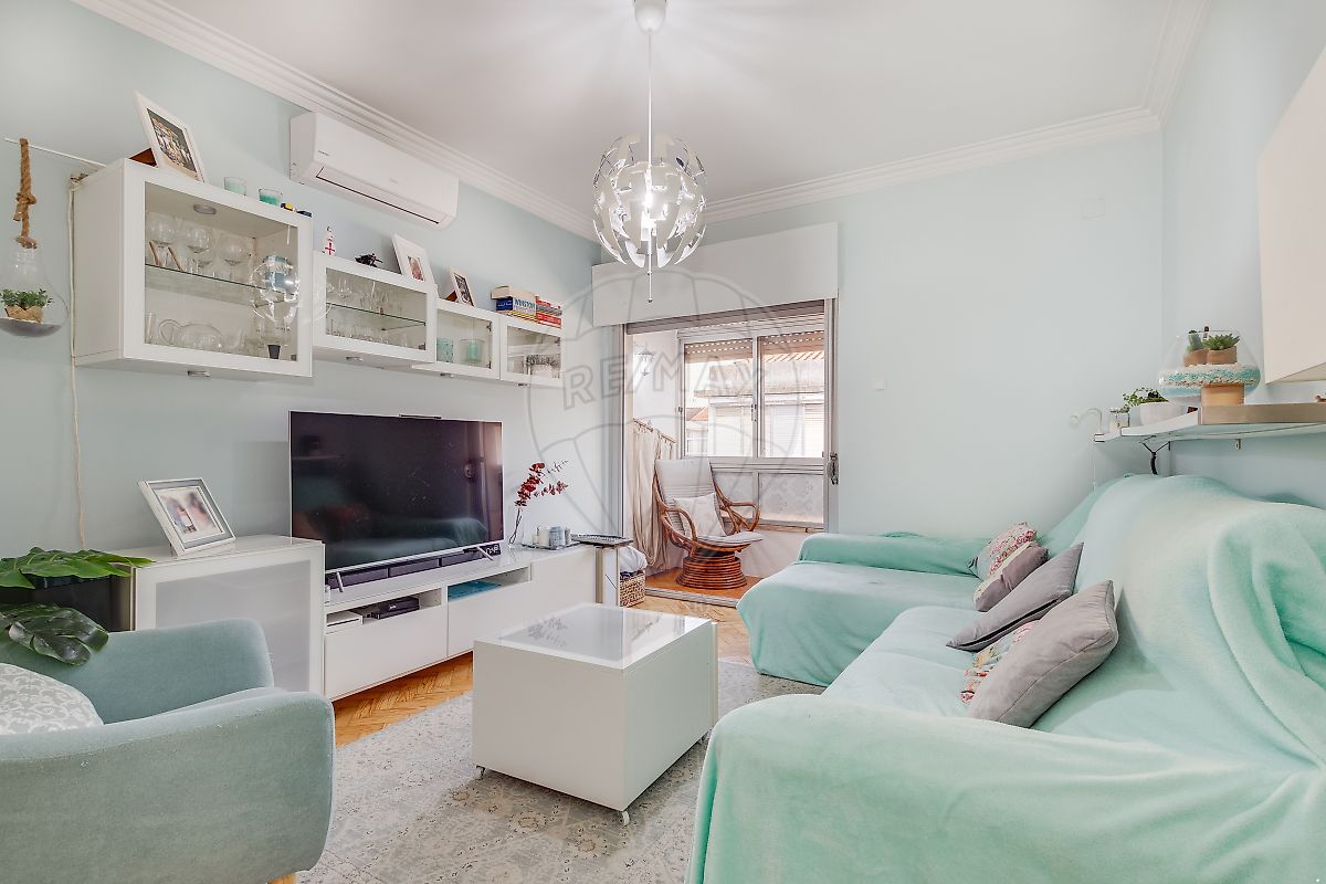 Apartamento T3 à venda em Odivelas