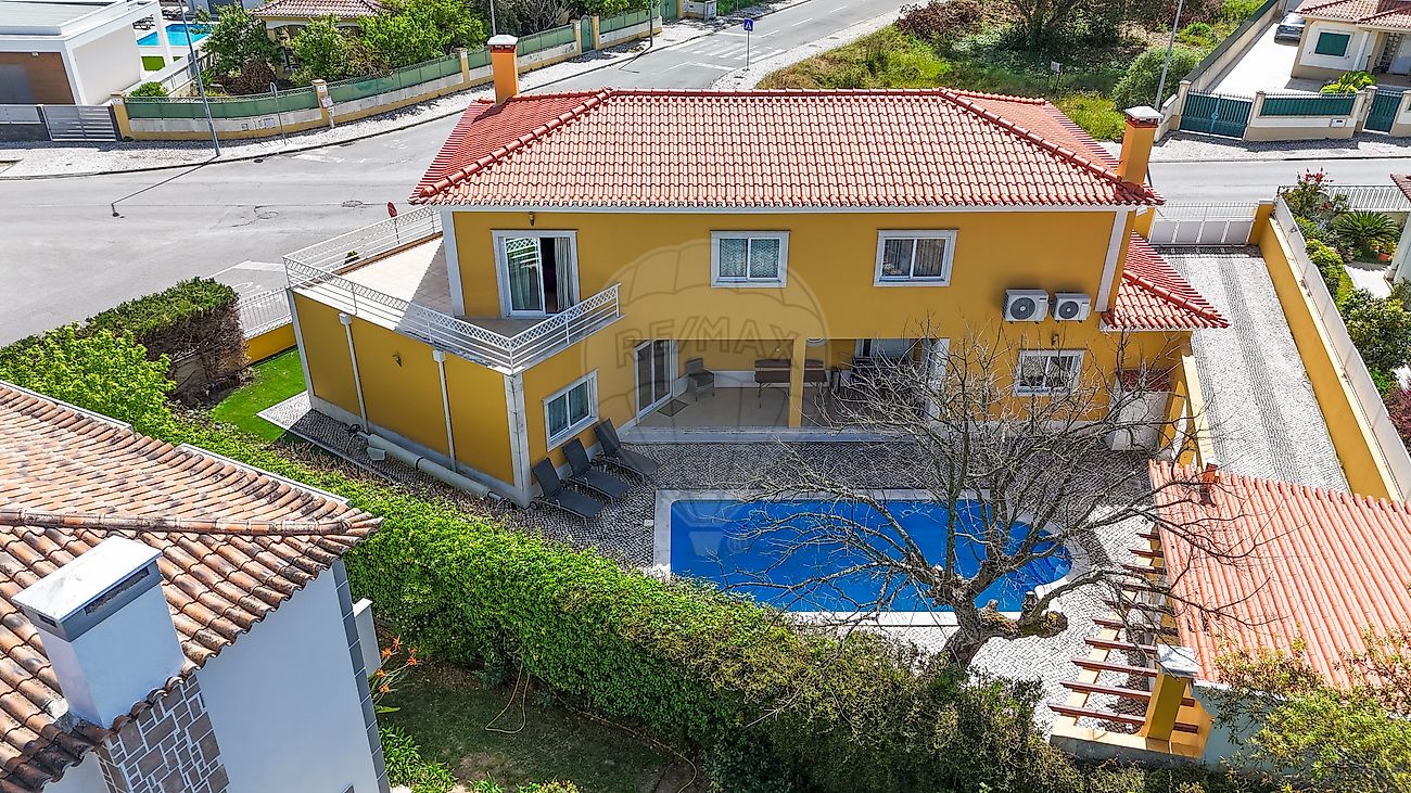 Moradia T4 à venda em Setúbal